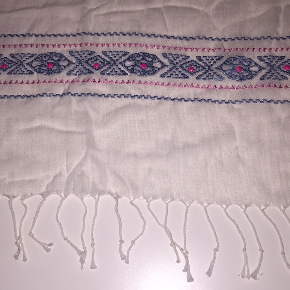 Aeropostale Scarf - Picture 2 of 3